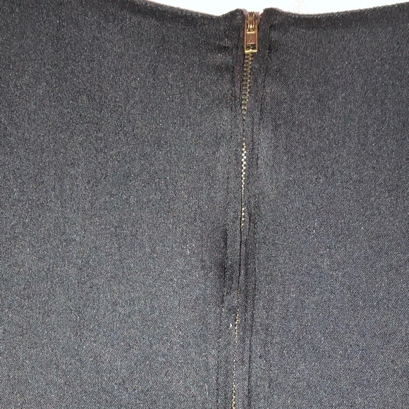 Herbench Evening Dress - Picture 4 of 8